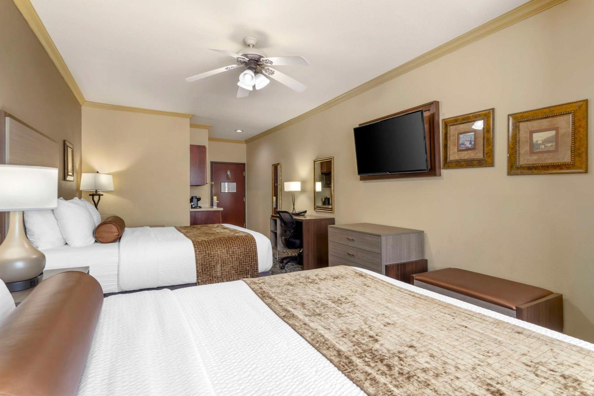 Best Western Plus Crown Colony Inn & Suites Lufkin Exterior photo