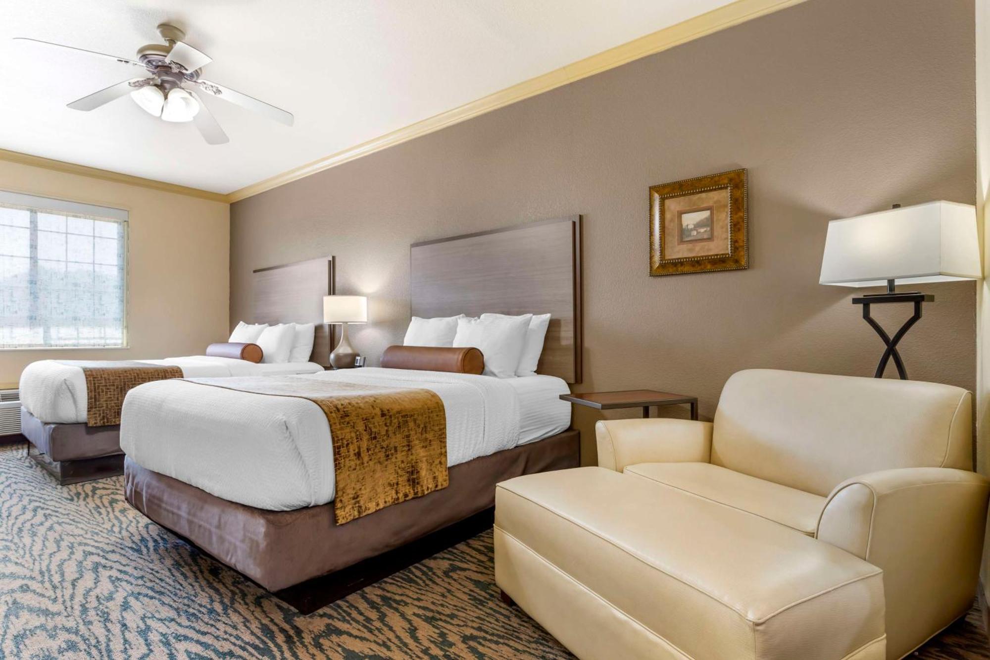 Best Western Plus Crown Colony Inn & Suites Lufkin Exterior photo