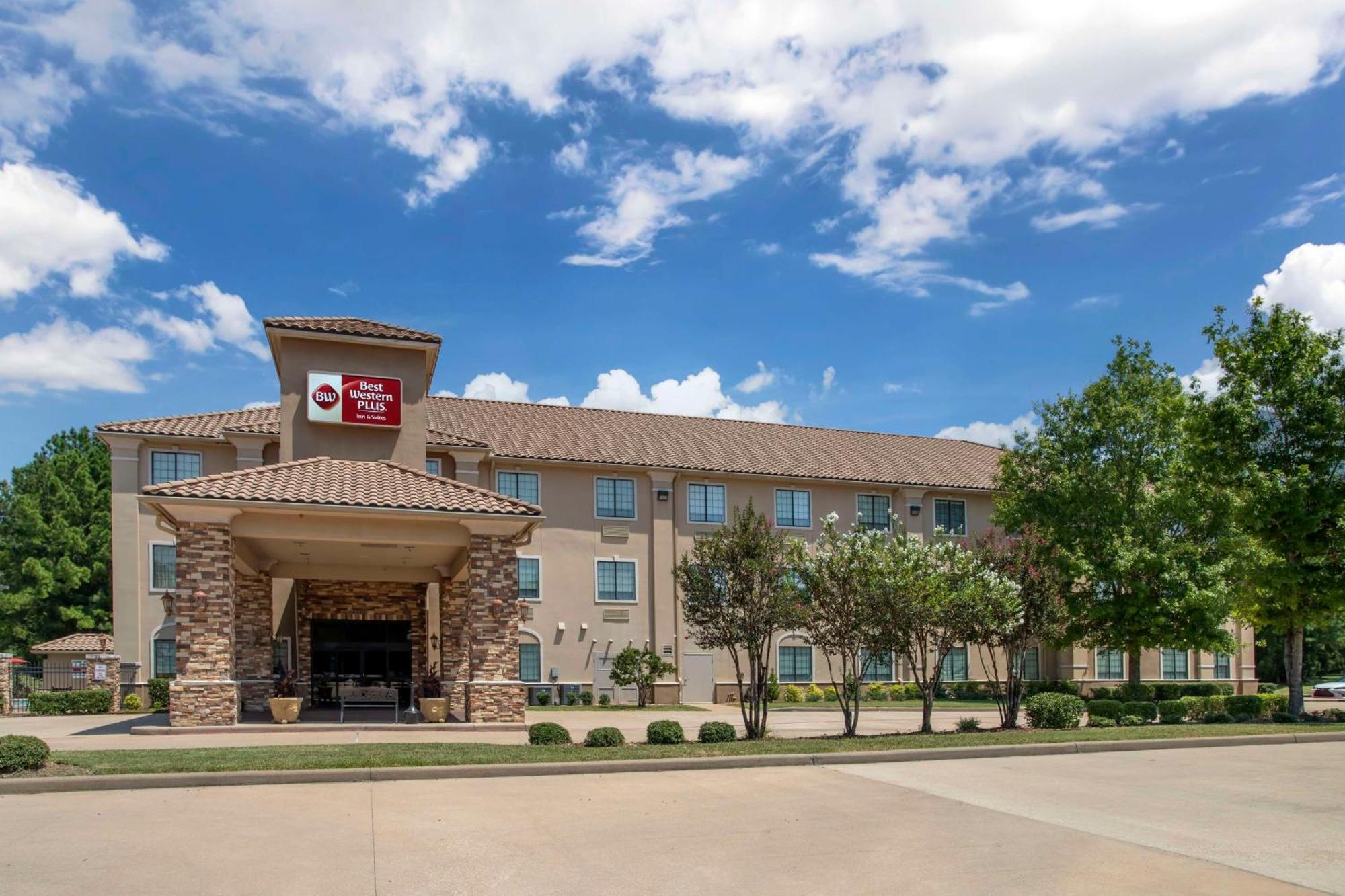 Best Western Plus Crown Colony Inn & Suites Lufkin Exterior photo
