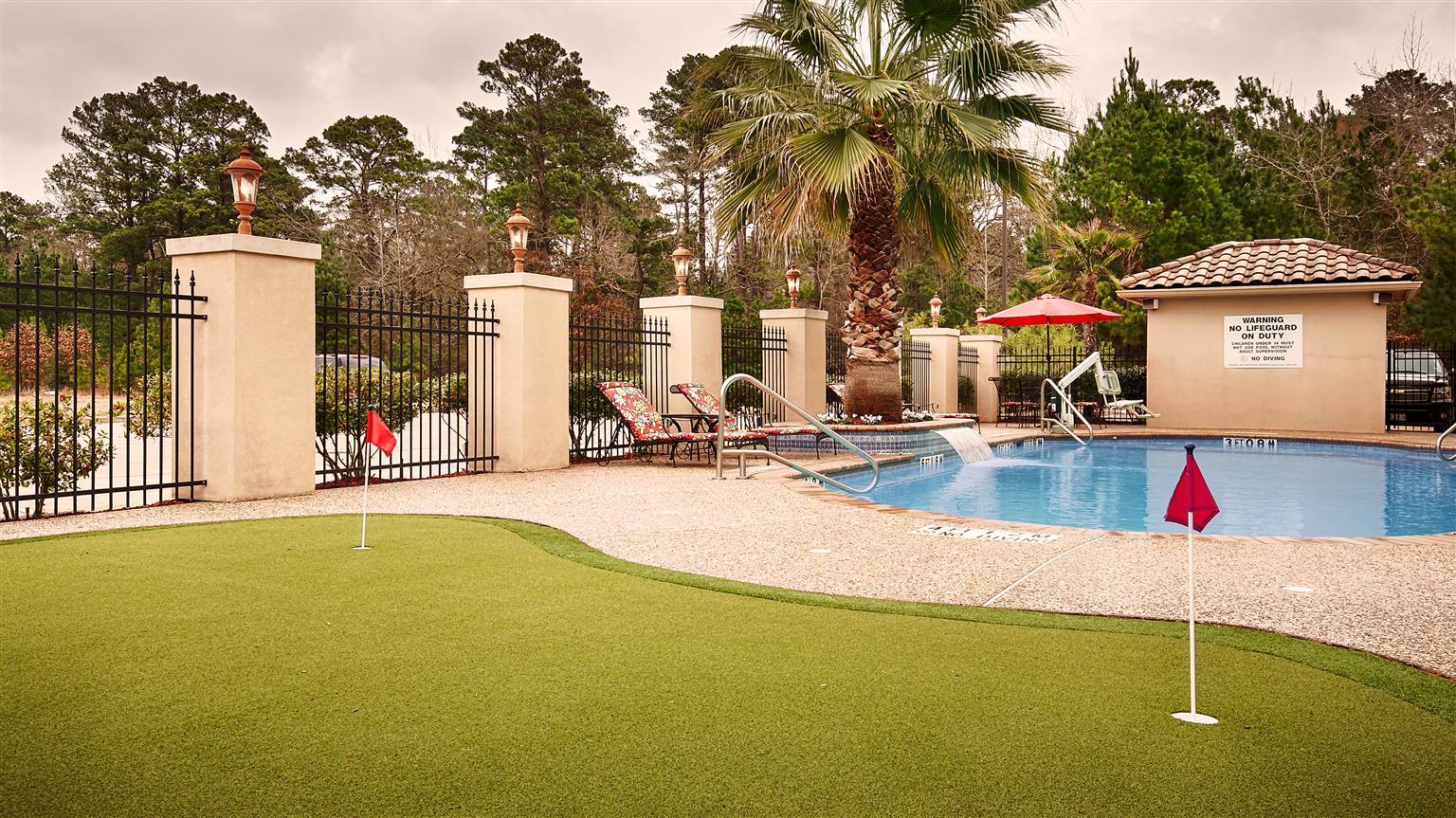 Best Western Plus Crown Colony Inn & Suites Lufkin Exterior photo
